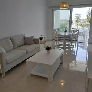 Dinglis Residences 31 Apartament