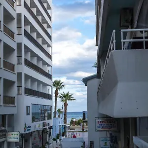 Les Palmiers House Apartman