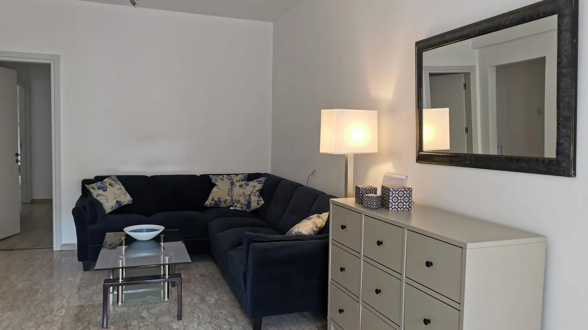 Marina View Apartment Larnaca